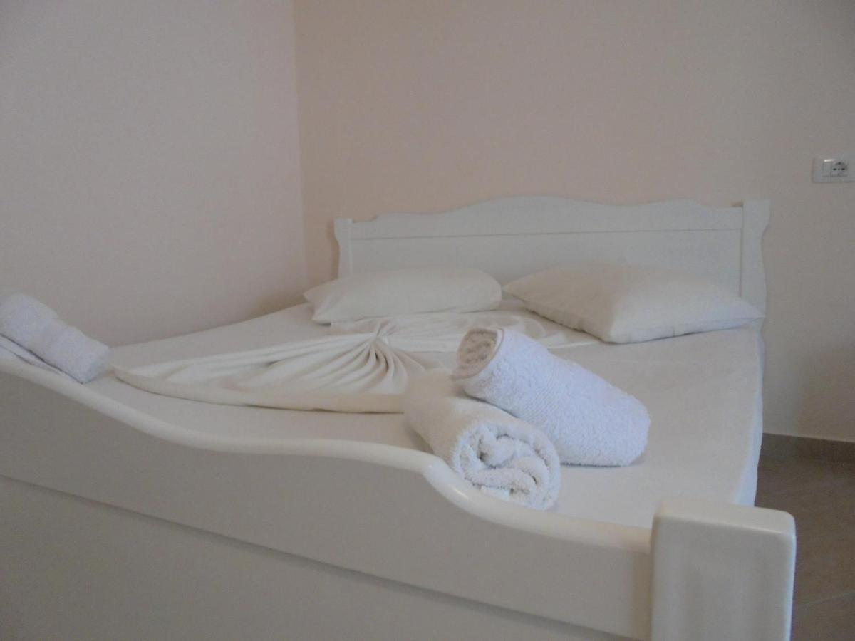 Zacaj Hotel Ksamil Luaran gambar