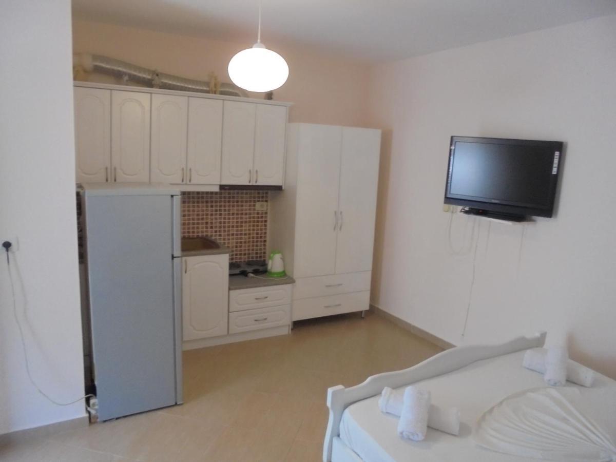 Zacaj Hotel Ksamil Luaran gambar